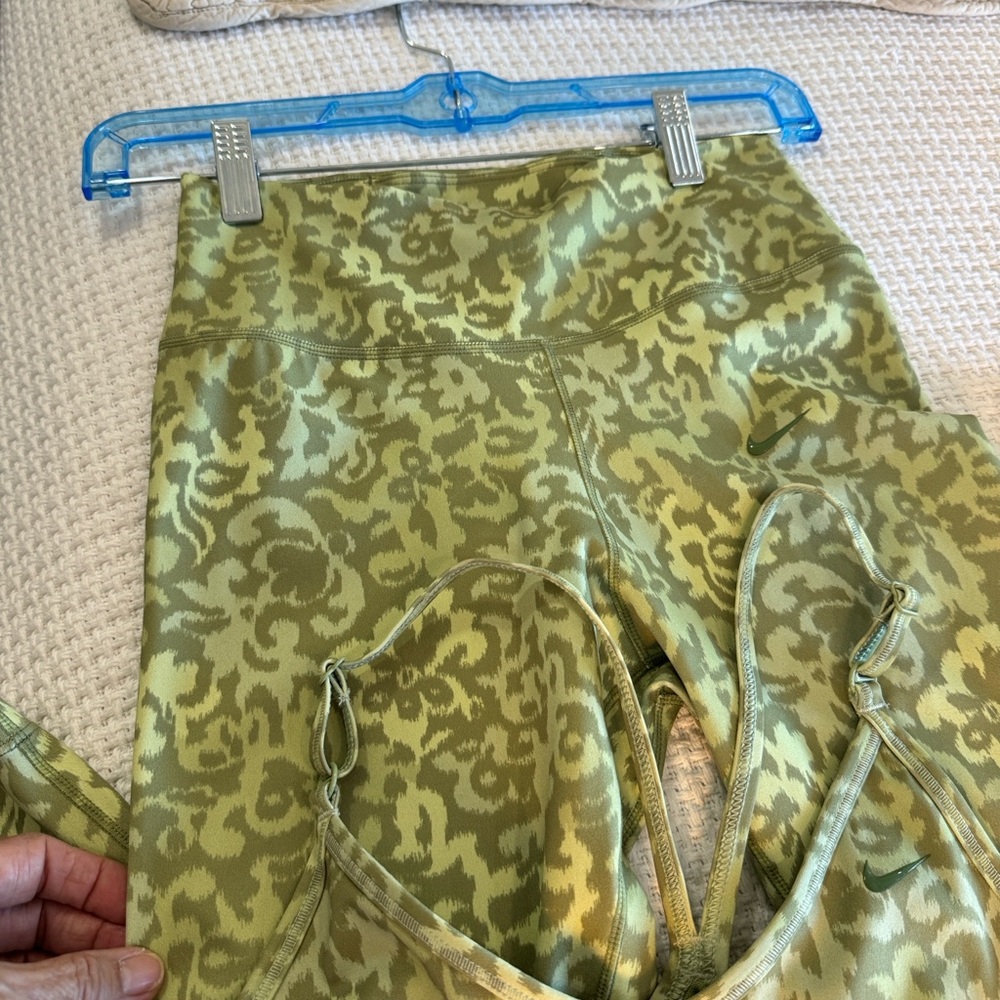Nike Camo Green Dri-FIT Women's leggings - Picture 3 of 12